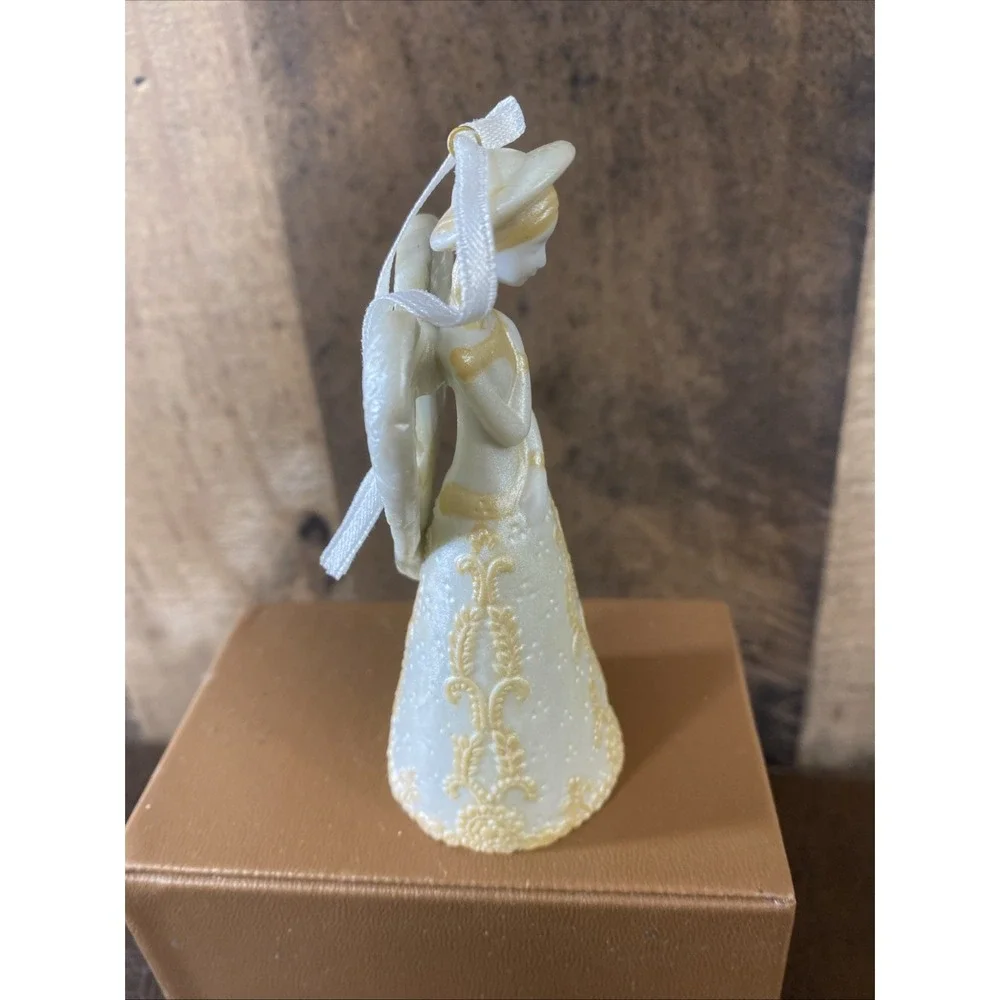 Hallmark Keepsake 2000 Angelic Bell Cherub Angel‎ Tree Ornament New Factory Box